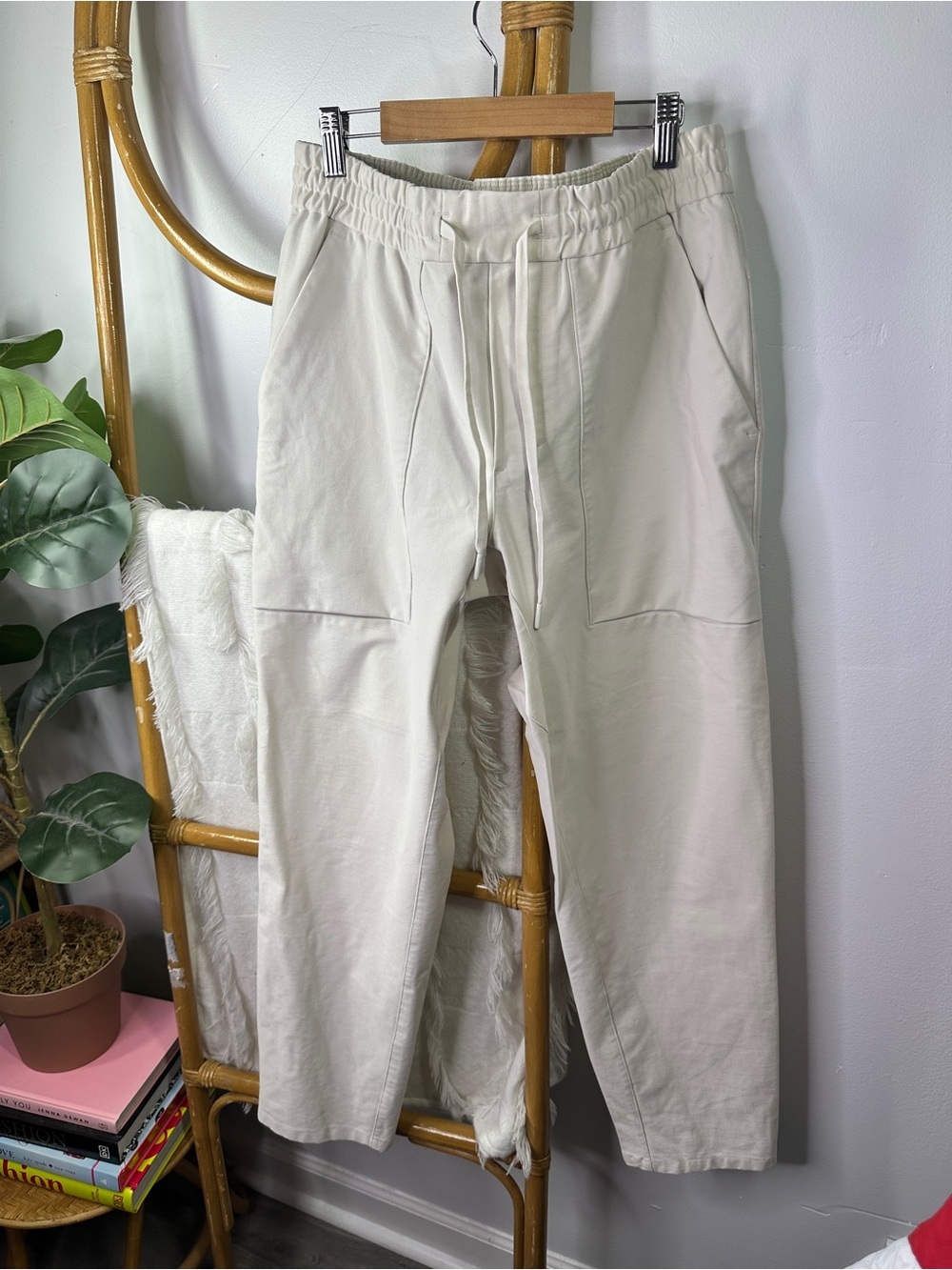 Mens Lululemon Bowline Utilitech Pants in Beige Sz L